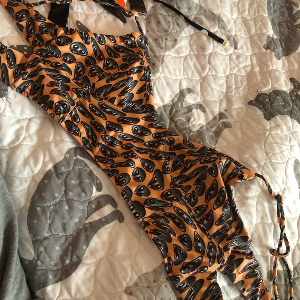 Bathing suit top - Picture 2 of 2